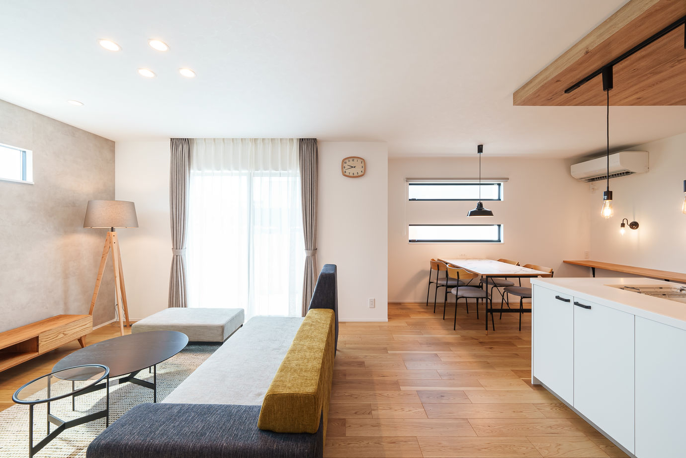 かなう家 【太田市】タイルデッキ+回遊動線+広々収納のあるお家の建築実例画像2