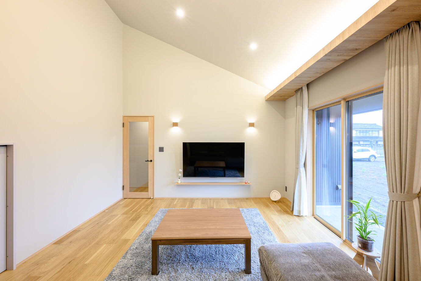 かなう家 【太田市/平屋/勾配天井】勾配天井・ヌック・間接照明…遊び心のある平屋の建築実例画像3