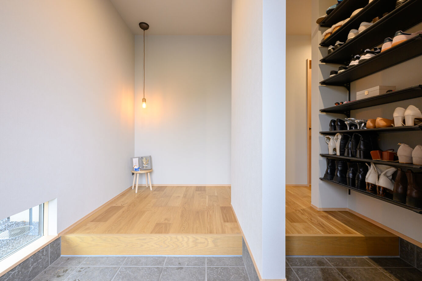 かなう家 【太田市/平屋/勾配天井】勾配天井・ヌック・間接照明…遊び心のある平屋の建築実例画像8