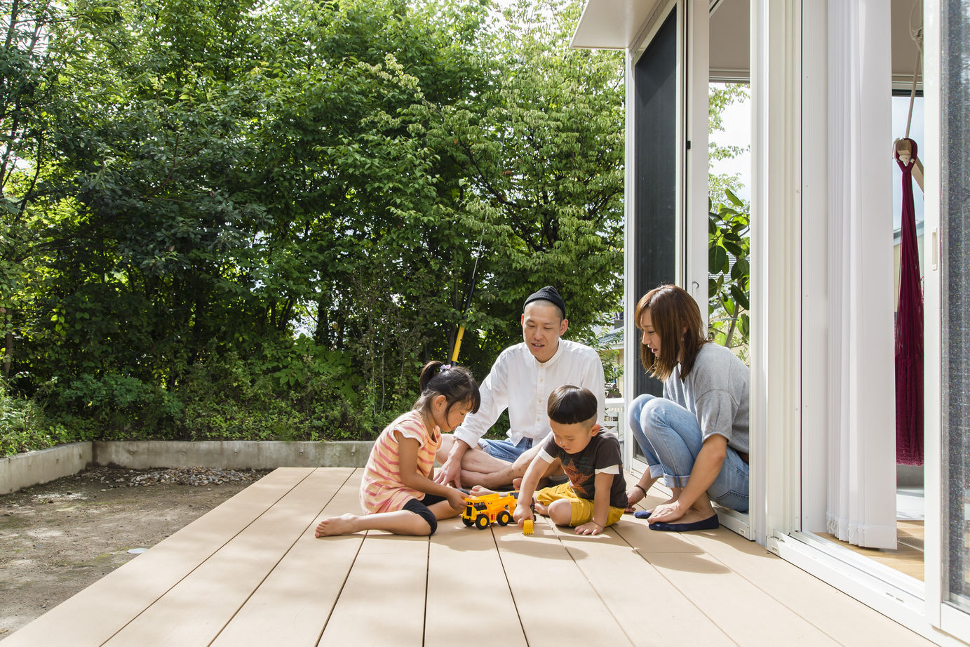 トモノ建築設計事務所 【ナチュラル/間取り図有】緑に囲まれた土間のある家の建築実例画像3