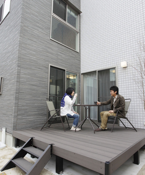 Art Yoshikawa設計事務所 吉川住建 スケルトン階段に一目惚れ。スキップフロアやウッドデッキなど、たくさんの工夫で快適な暮らしを実現の建築実例画像2