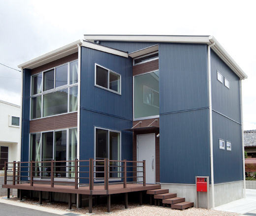 Art Yoshikawa設計事務所 吉川住建 大きな窓から射し込む光で、家中が開放感＋明るさ満点。片流れ屋根の太陽光発電で家計にも優しい家づくりの建築実例画像1