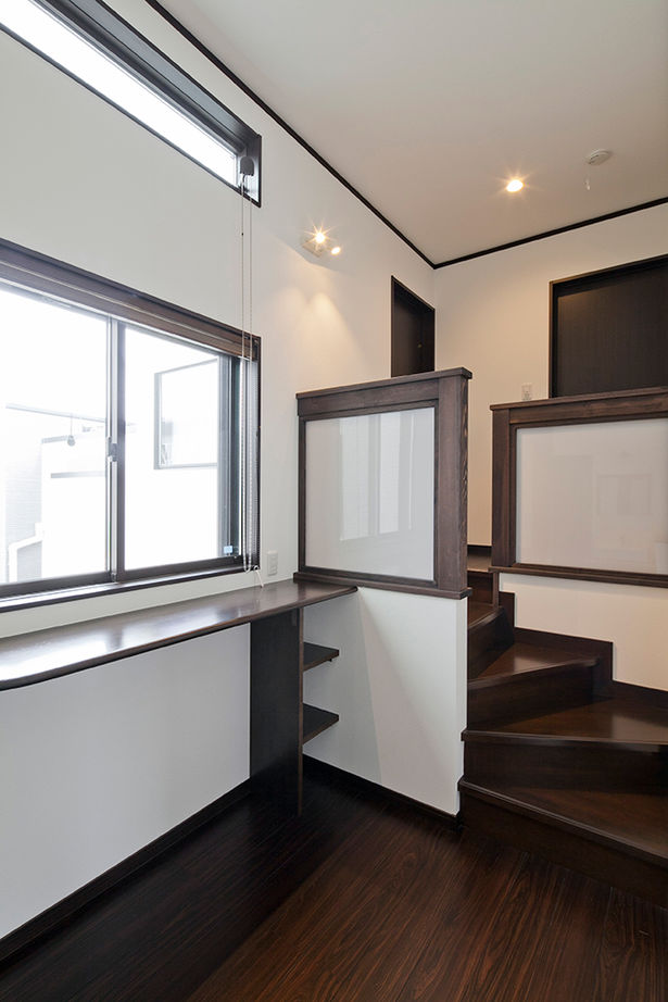 Art Yoshikawa設計事務所 吉川住建 【建物本体価格2000万円台】和を意識したデザイン。ダイニングと庭をつなぐ土間空間も「気に入っています」の建築実例画像10