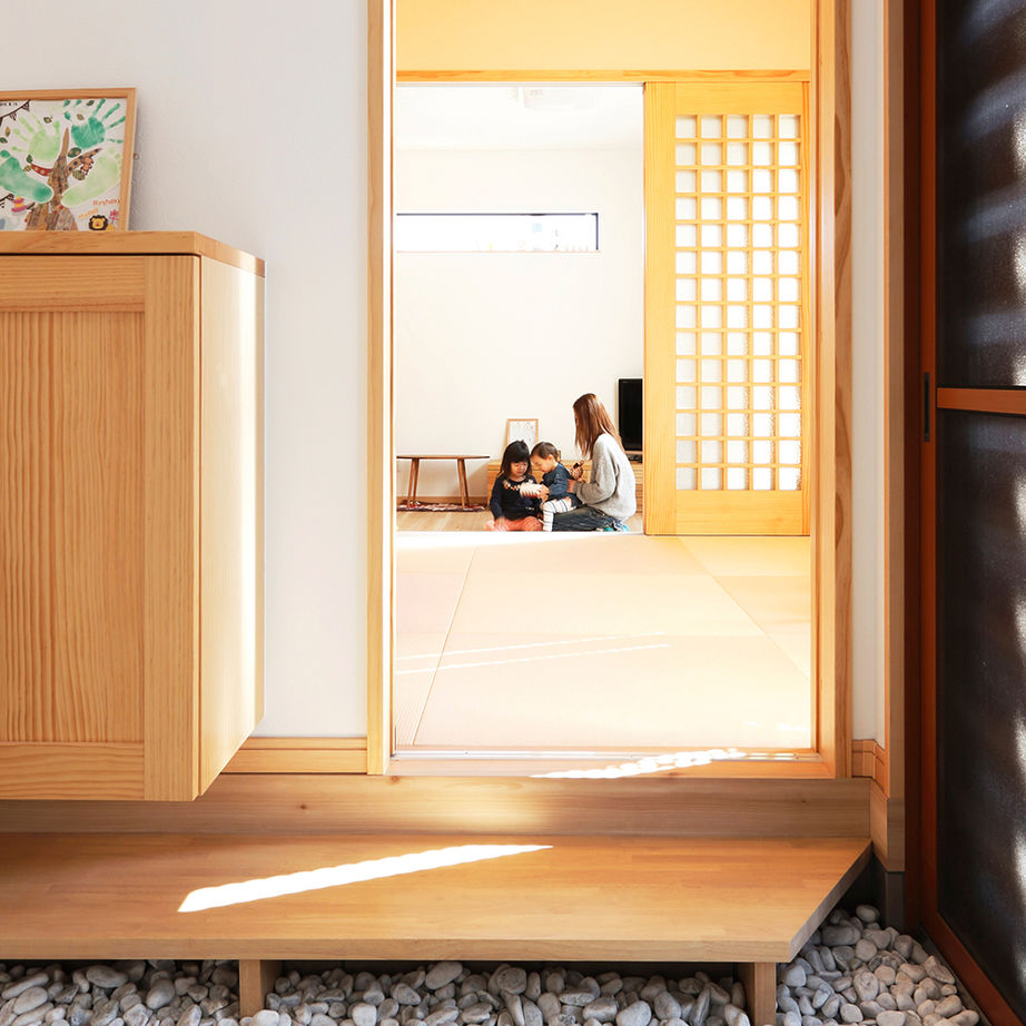 Art Yoshikawa設計事務所 吉川住建 【1000万円台|平屋|30坪台|ウッドデッキ】木の温もりあふれる自慢の平屋　立体的な空間設計で開放感も◎の建築実例画像10