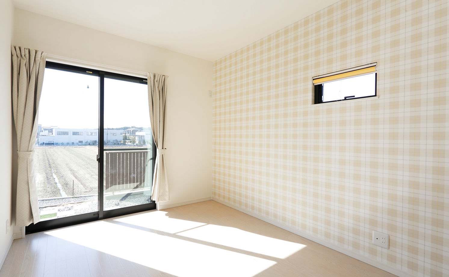 Art Yoshikawa設計事務所 吉川住建 【1000万円台|平屋|30坪台|ウッドデッキ】木の温もりあふれる自慢の平屋　立体的な空間設計で開放感も◎の建築実例画像12