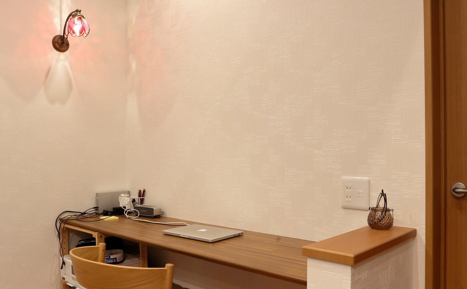 Art Yoshikawa設計事務所 吉川住建 【愛知県|2000万円台|平屋|30坪台|軒のある家】LDKを中心に家中の空間が繋がり、常に家族を感じる平屋の建築実例画像5