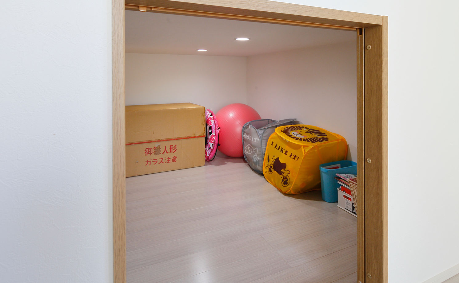 Art Yoshikawa設計事務所 吉川住建 【2000万円台|間取り図|家事ラク|スキップフロア】繋がる空間は家族のつながりを感じる家の建築実例画像6