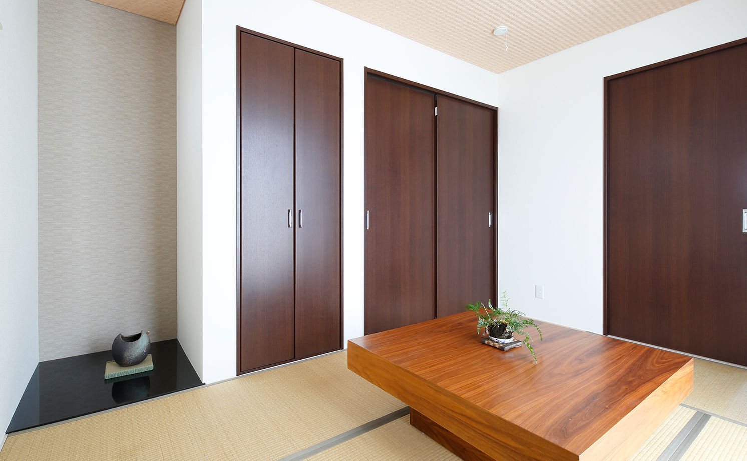 Art Yoshikawa設計事務所 吉川住建 【1000万円台/間取り30坪台/小屋裏/吹き抜け】家事ラク＋らせん階段が魅力。光と風が心地よい家の建築実例画像9