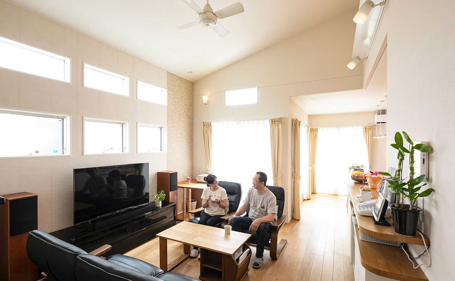 Art Yoshikawa設計事務所 吉川住建 【岡崎市|3000万円台|間取り図|店舗併用|二世帯住宅|家事ラク】収納豊富＆家事ラク！太陽光搭載の二世帯の建築実例画像1