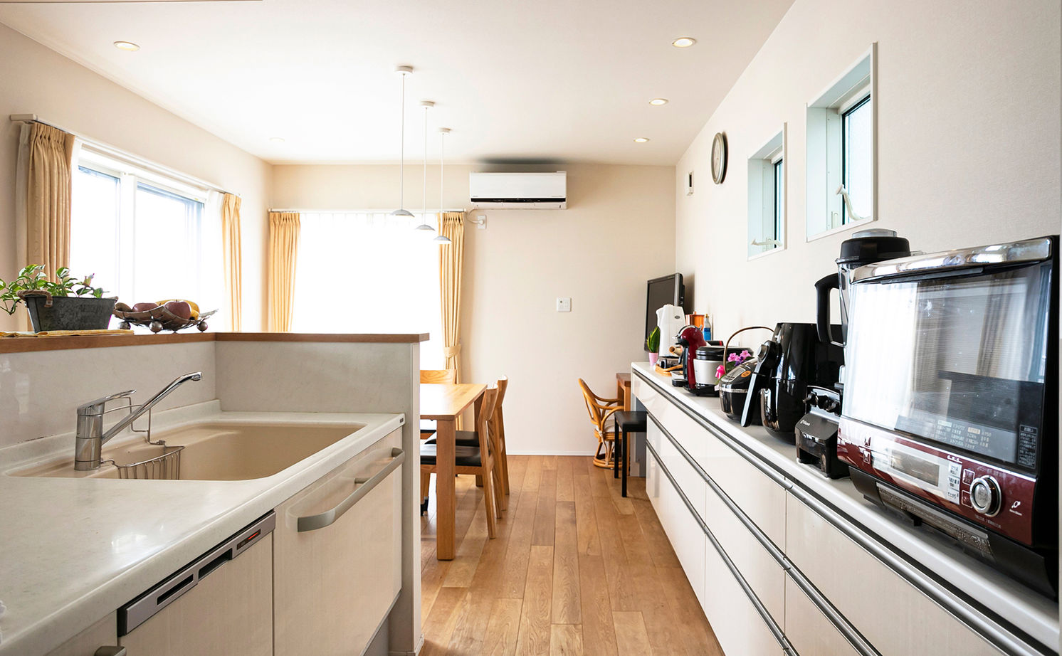 Art Yoshikawa設計事務所 吉川住建 【岡崎市|3000万円台|間取り図|店舗併用|二世帯住宅|家事ラク】収納豊富＆家事ラク！太陽光搭載の二世帯の建築実例画像4