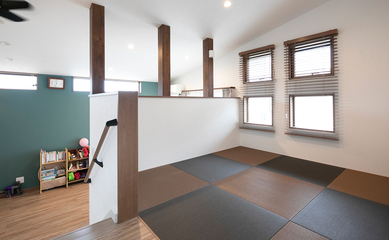 Art Yoshikawa設計事務所 吉川住建 【1000万円台|間取り図|スキップフロア】陽当たりのいい2階リビング、スキップフロアのおしゃれな家の建築実例画像4