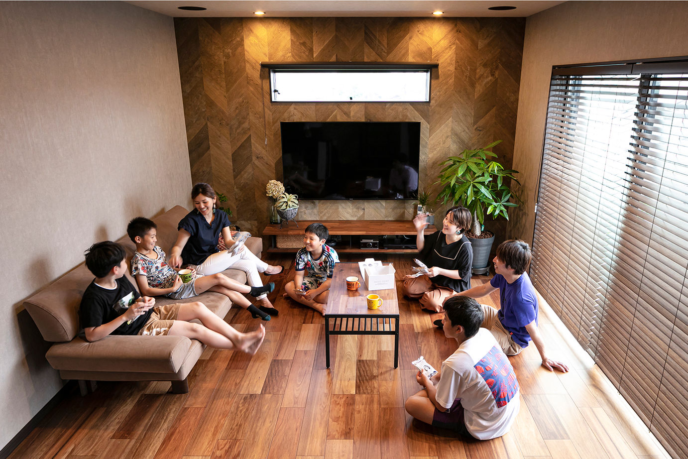 Art Yoshikawa設計事務所 吉川住建 【1000万円台|間取り図|ビルトインガレージ】テーマは「インダストリアル」、屋上庭園も！の建築実例画像3