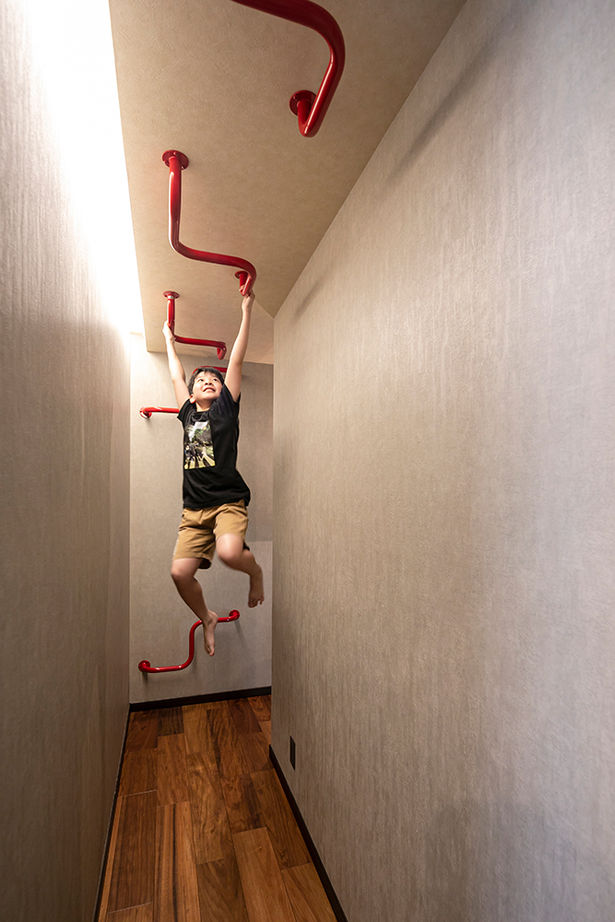 Art Yoshikawa設計事務所 吉川住建 【1000万円台|間取り図|ビルトインガレージ】テーマは「インダストリアル」、屋上庭園も！の建築実例画像9