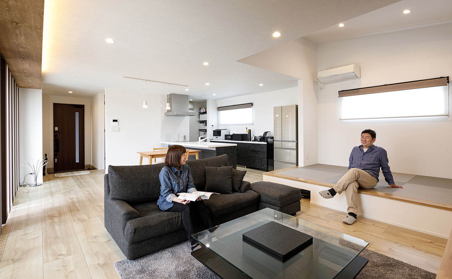 Art Yoshikawa設計事務所 吉川住建 【豊田市|2000万円台|平屋|テクノストラクチャー】約14.5畳のタイルデッキと21.7畳のLDKの大空間の家の建築実例画像5