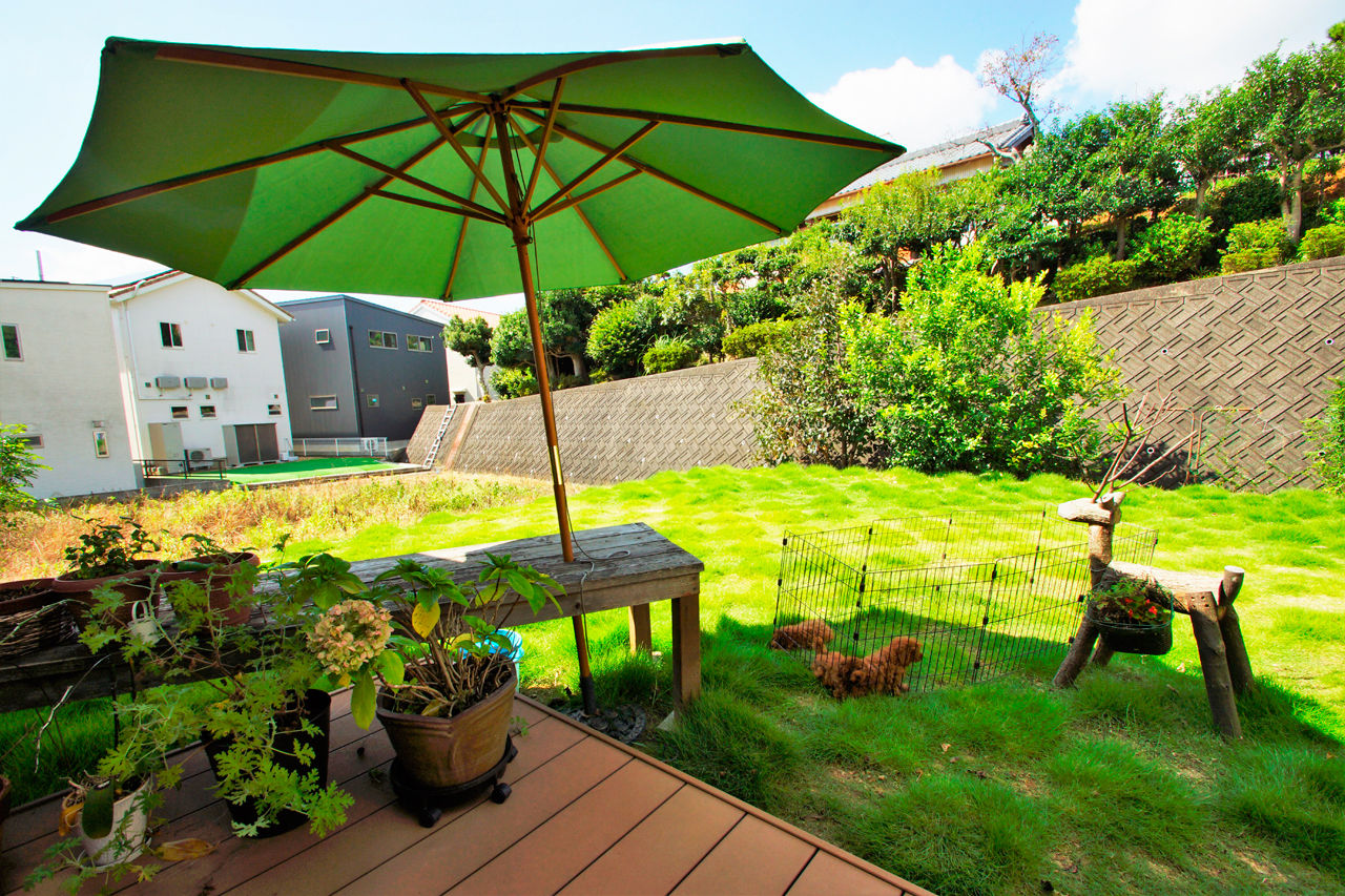 Art Yoshikawa設計事務所 吉川住建 【岡崎市|2000万円台|RC混合造|インナーガレージ】平屋感覚の家。愛犬と楽しむ庭、星空を眺めるバスルームの建築実例画像2