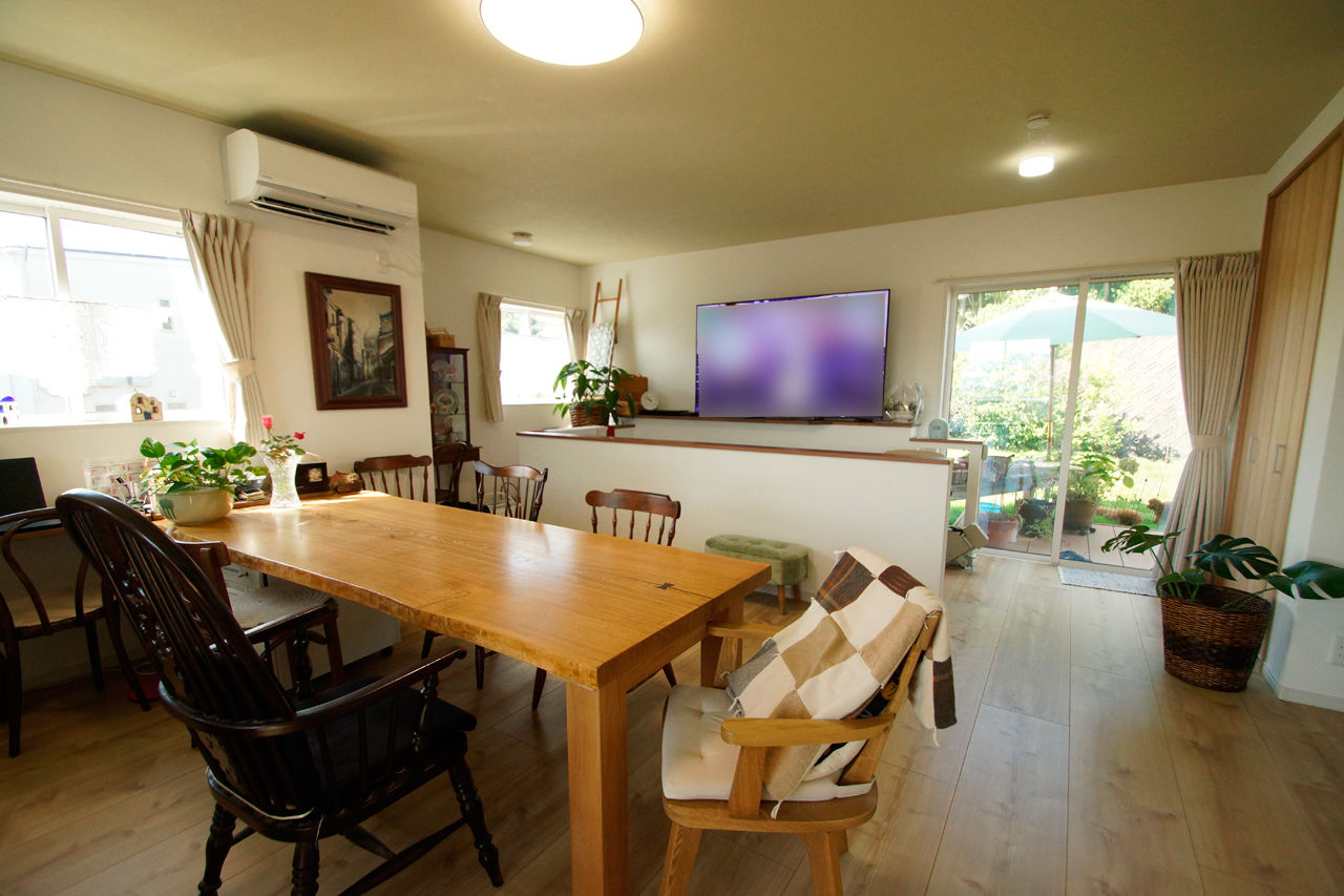 Art Yoshikawa設計事務所 吉川住建 【岡崎市|2000万円台|RC混合造|インナーガレージ】平屋感覚の家。愛犬と楽しむ庭、星空を眺めるバスルームの建築実例画像4