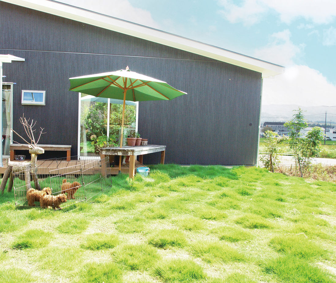 Art Yoshikawa設計事務所 吉川住建 【岡崎市|2000万円台|RC混合造|インナーガレージ】平屋感覚の家。愛犬と楽しむ庭、星空を眺めるバスルームの建築実例画像8