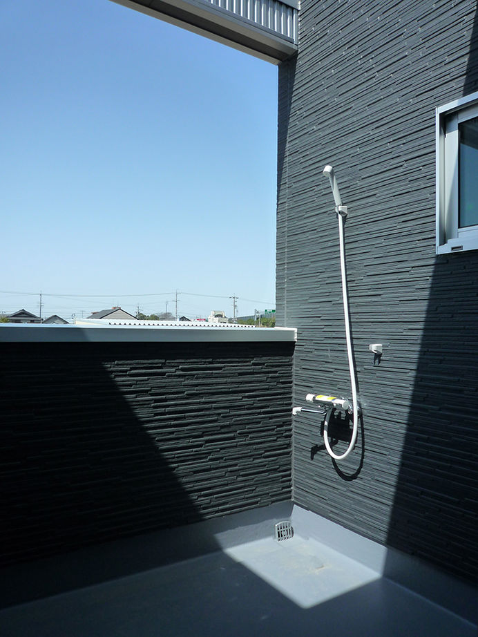 Art Yoshikawa設計事務所 吉川住建 【豊田市|2000万円台|30坪台|バーのような家】外観や黒を基調としたリビングがクールな家の建築実例画像10