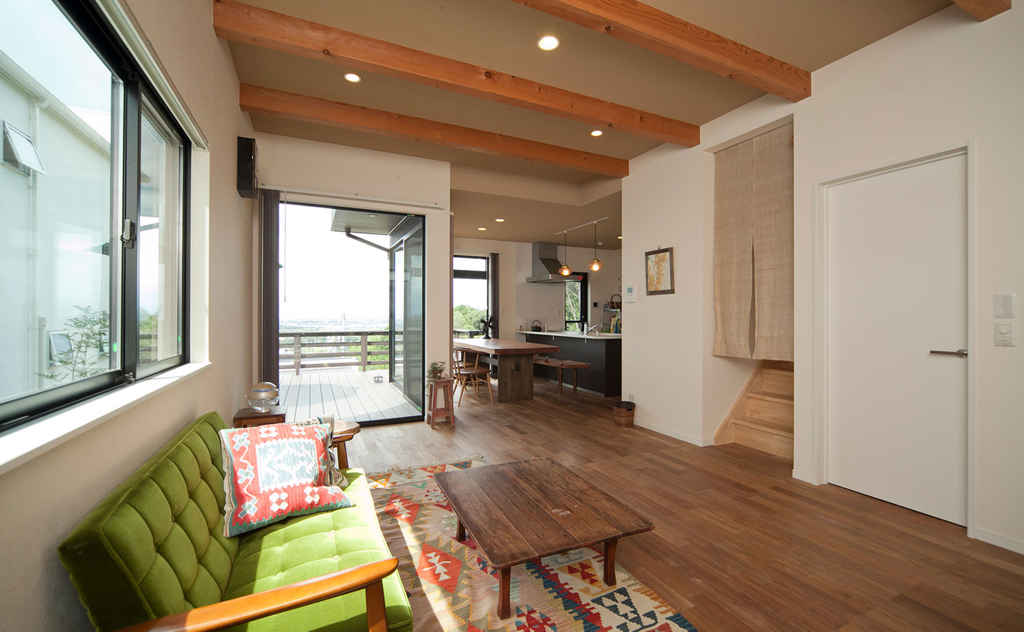 Art Yoshikawa設計事務所 吉川住建 【豊田市|2000万円台|30坪台|ウッドデッキ|無垢】自分達だけの絶景＆ナチュラルで心落ち着く家の建築実例画像5