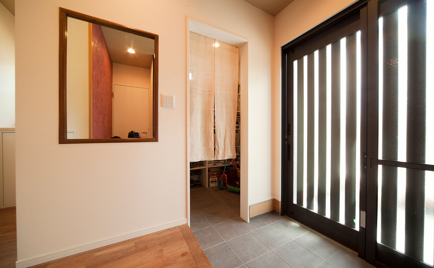 Art Yoshikawa設計事務所 吉川住建 【豊田市|2000万円台|30坪台|ウッドデッキ|無垢】自分達だけの絶景＆ナチュラルで心落ち着く家の建築実例画像8