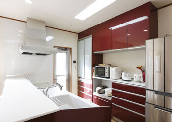 Art Yoshikawa設計事務所 吉川住建 職人技が光る手塗りの壁の畳コーナーは、家族の安らぎの空間。「和」好きが選んだ和モダンの家の建築実例画像5