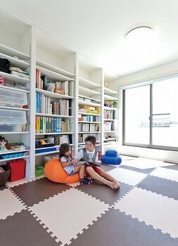 Art Yoshikawa設計事務所 吉川住建 モダンなデザインで機能的。サンルームやファミリールームのある間取りで家族みんなが快適に暮らせる家の建築実例画像6