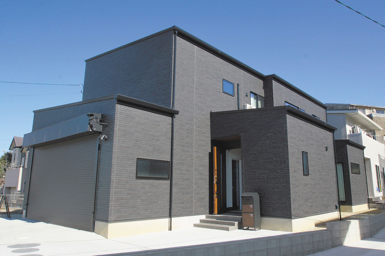 Art Yoshikawa設計事務所 吉川住建 【日進市|2000万円台|テクノストラクチャー|ビルトインガレージ】大型SUVが並ぶ車好き夫婦のガレージハウスの建築実例画像10