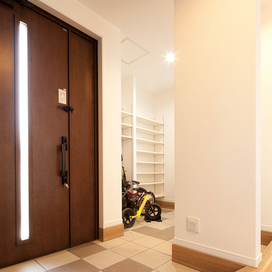 Art Yoshikawa設計事務所 吉川住建 【西尾市|2000万円台|テクノストラクチャー】休日は家族と広いテラスや庭で。この大空間がテクノの家の建築実例画像10