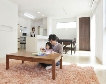 Art Yoshikawa設計事務所 吉川住建 採光性の工夫で土地の条件をクリア。リビングの収納やニッチなど細かい要望も丁寧な対応で実現の建築実例画像2