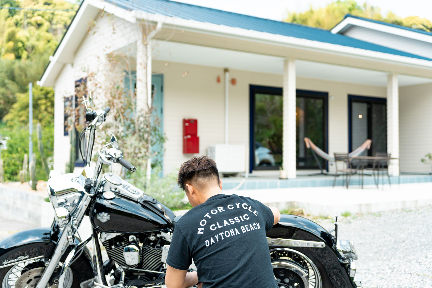 健康住宅 【平屋/カリフォルニアスタイル/2000万円台】山に囲まれたこだわりのサーファーズハウスの建築実例画像2