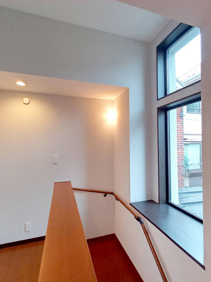 夢工房だいあん 【3000万円台／横浜市／SE構法／30坪台】難解な旗竿敷地のデメリットを感じさせない、明るく快適な住まいの建築実例画像8