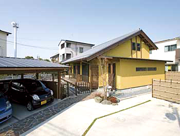 広和木材 【間取図有｜平屋風×古民家風】工場で木材を厳選。木が気持ちいい、四季の風景と暮らす古民家風の家の建築実例画像10