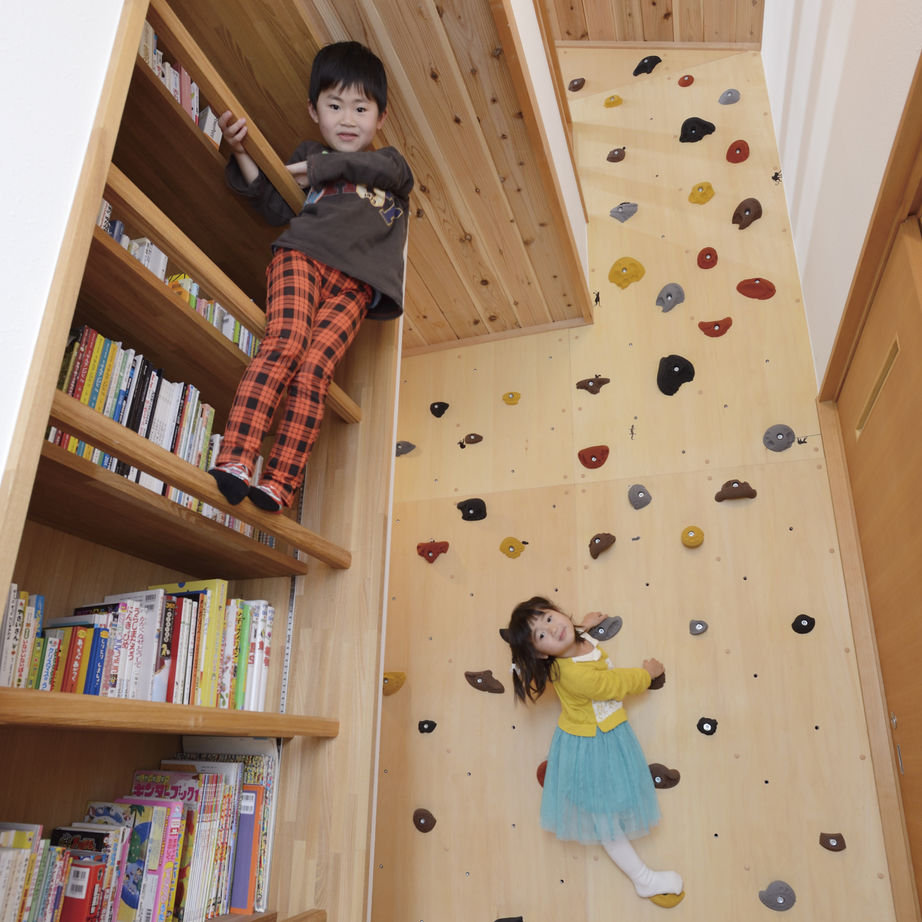 広和木材 【平屋×和モダン×自然素材】理想の間取りの平屋です！薪ストーブやクライミングウォールのある趣味の家の建築実例画像4