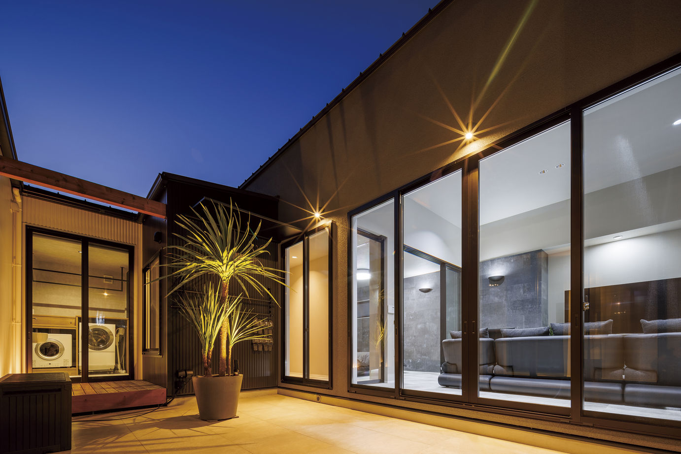 StyleDesign 中庭を中心に、機能美も添えて。ホテルライクを堪能する暮らしの建築実例画像4