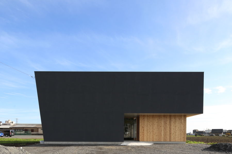 StyleDesign 中庭を囲み笑顔が集う住空間。空に包まれる非日常の癒しの建築実例画像1