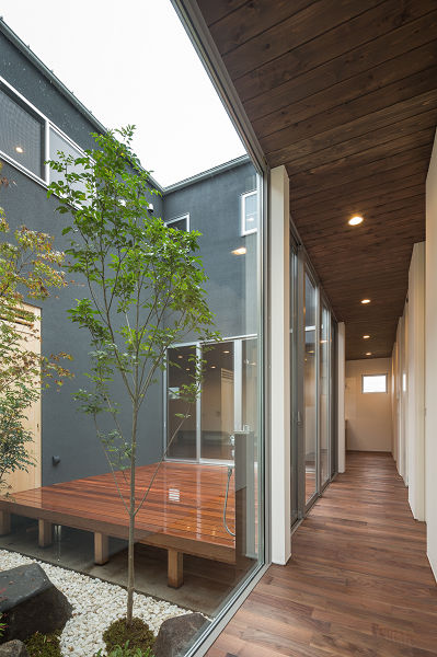 StyleDesign 中庭を囲み笑顔が集う住空間。空に包まれる非日常の癒しの建築実例画像2