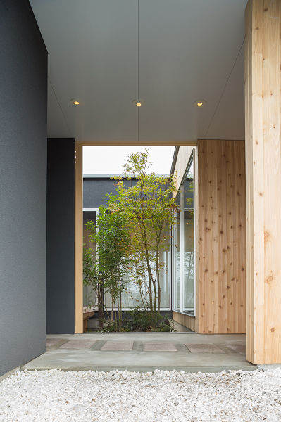 StyleDesign 中庭を囲み笑顔が集う住空間。空に包まれる非日常の癒しの建築実例画像3