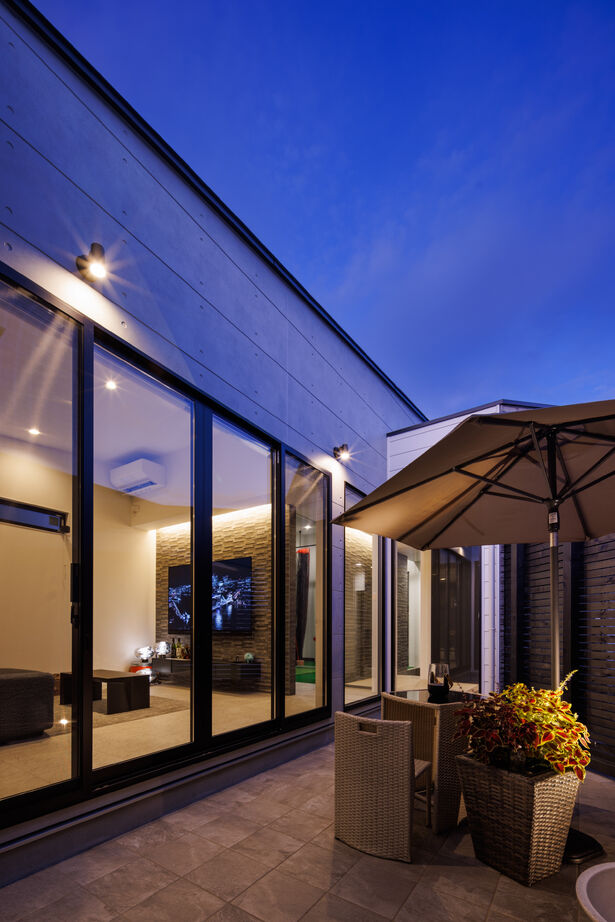 StyleDesign ガレージ付き平屋｜中庭・ゴルフルームで充実のお家時間｜「自由に楽しく！」をカタチにの建築実例画像4