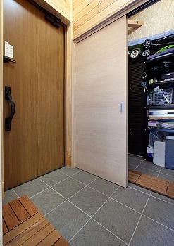 エイ・ワン(A-1 home) 【29.8坪/1000万円台/平屋/間取り有】大開口で庭とつながる開放的な空間。シーンに合わせフレキシブルに変化する平屋　の建築実例画像8