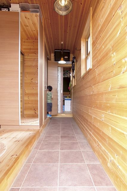 エイ・ワン(A-1 home) 【36.6 坪/1550万円/2F/間取り有】光降る吹抜けのLDKに家族が集う、総無垢仕上げの２階建ての建築実例画像7