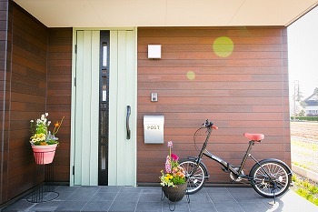 エイ・ワン(A-1 home) 【27.0坪/1000万円台/平屋/間取り有】DJブース付LDK！？趣味を心ゆくまで楽しめるログハウス風の平屋の建築実例画像9