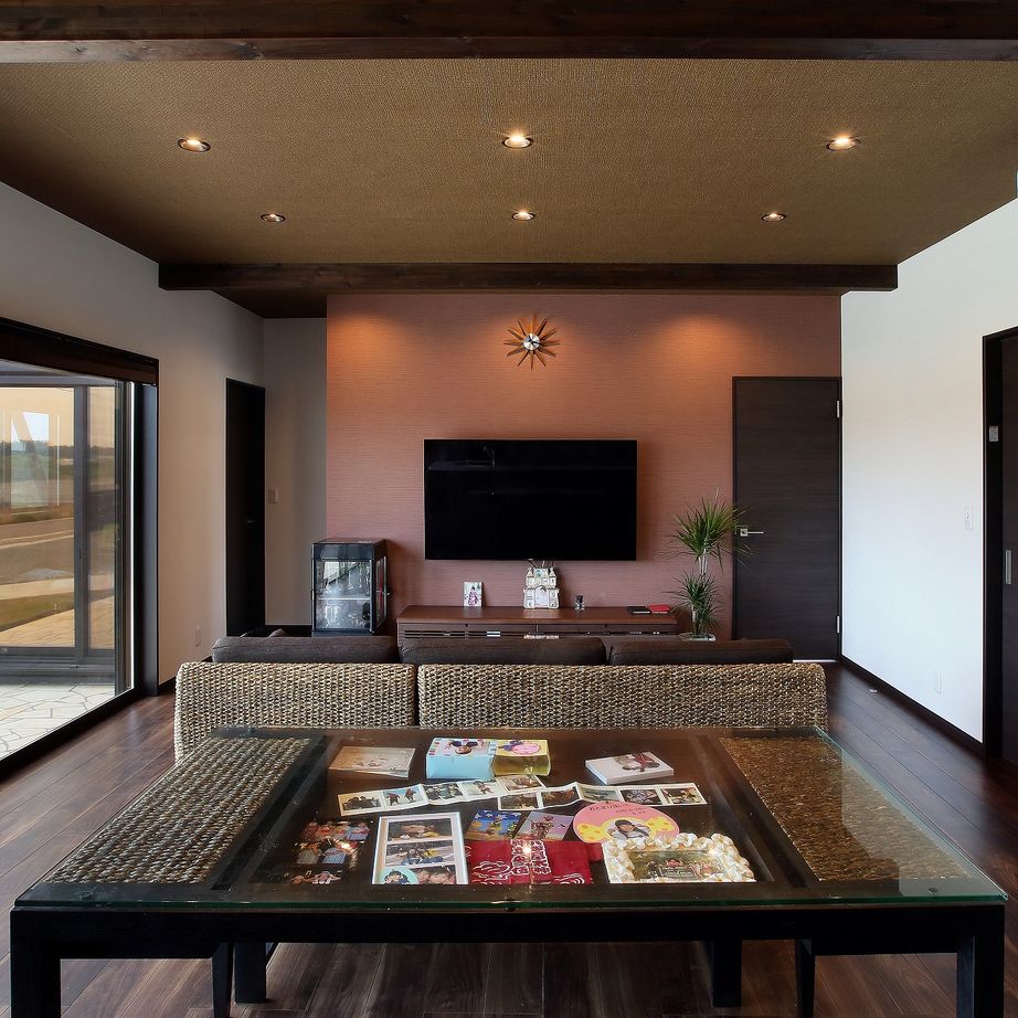 エイ・ワン(A-1 home) 【27.0坪/1380万円/平屋/間取り有】遊び心と暮らしやすさを予算内で実現したリゾートテイストの平屋の建築実例画像2