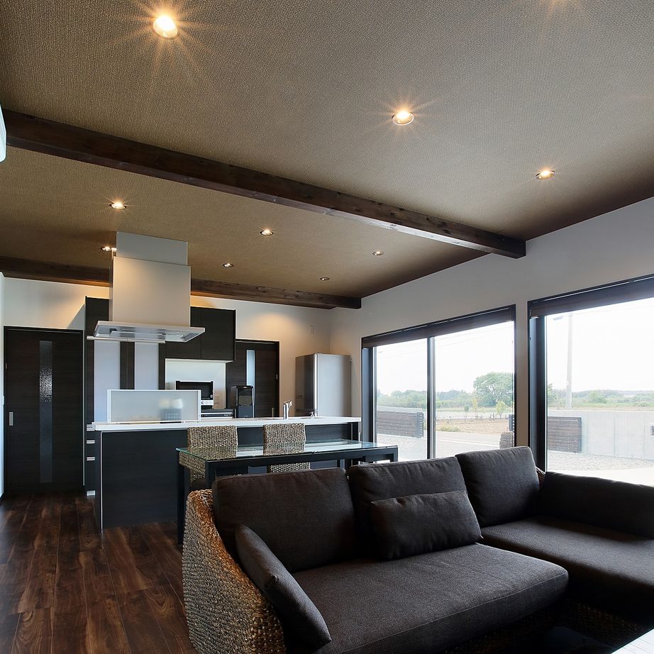 エイ・ワン(A-1 home) 【27.0坪/1380万円/平屋/間取り有】遊び心と暮らしやすさを予算内で実現したリゾートテイストの平屋の建築実例画像3