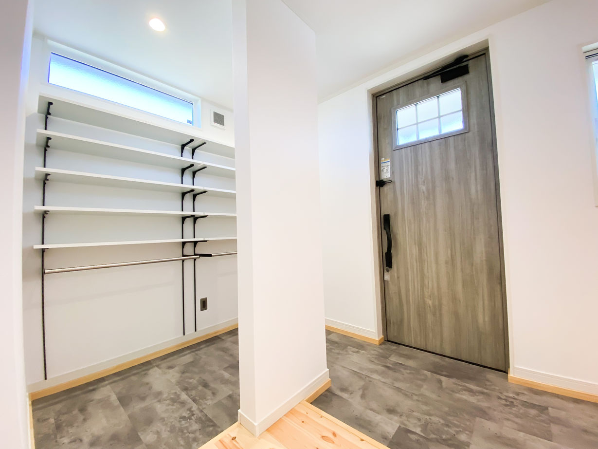 エイ・ワン(A-1 home) 【1000万円台/27.05坪/間取り有】アクセントウォール・クロス映えるカリフォルニア風デザインの平屋の建築実例画像7