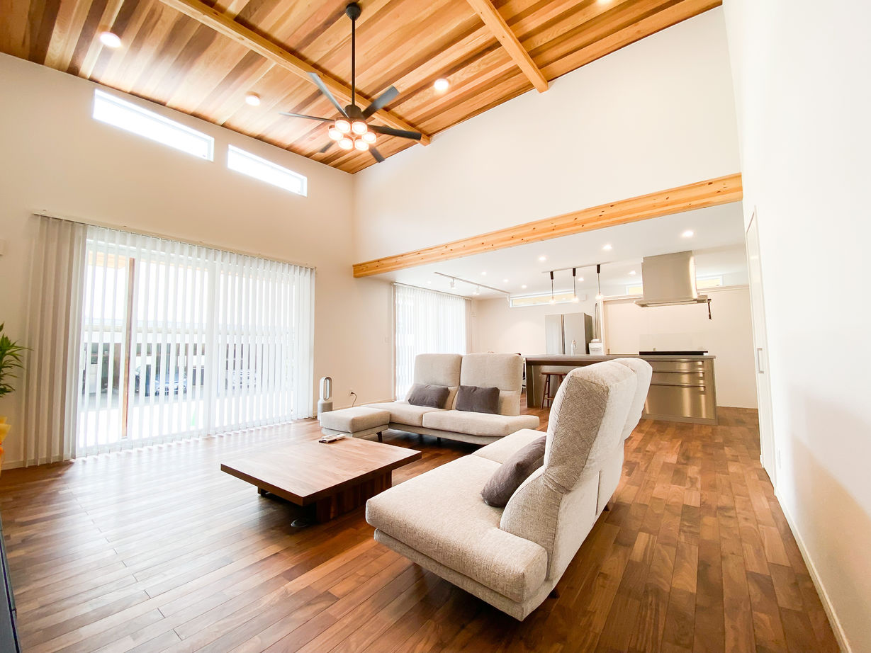 エイ・ワン(A-1 home) 【41.5坪/2000万円台/平屋/間取り有】カッコイイと暮らしやすい、どちらも叶えた5種の木の平屋の建築実例画像4