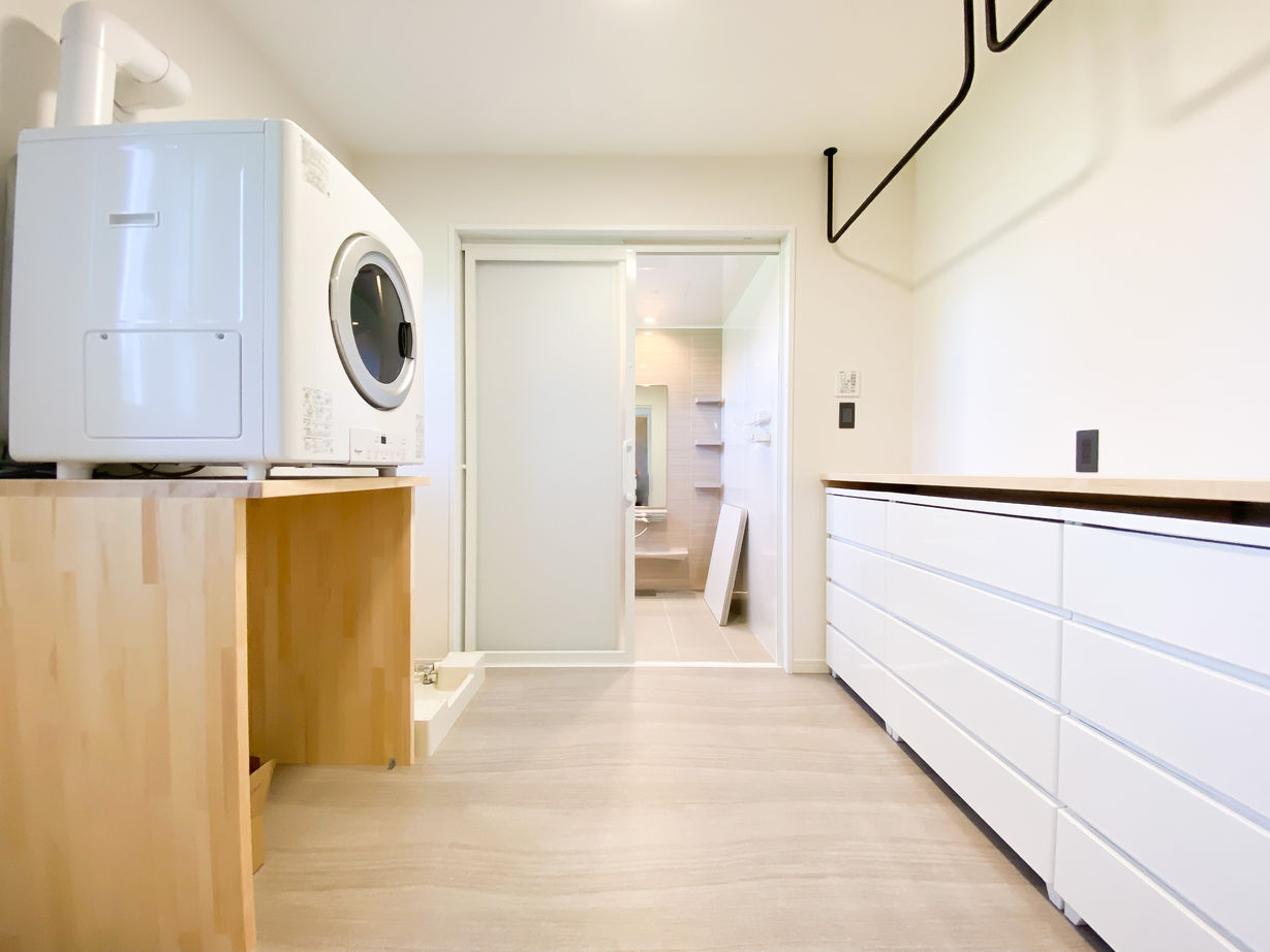 エイ・ワン(A-1 home) 【33.31坪/2000万円台/平屋/間取り有】ファミリークロークを2つ採用！充実した収納を備えた平屋の建築実例画像8