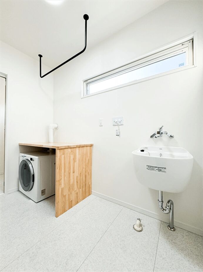 エイ・ワン(A-1 home) 【30坪/1850万円/平屋】家事が楽！ランドリー付き回遊動線の平屋の建築実例画像9