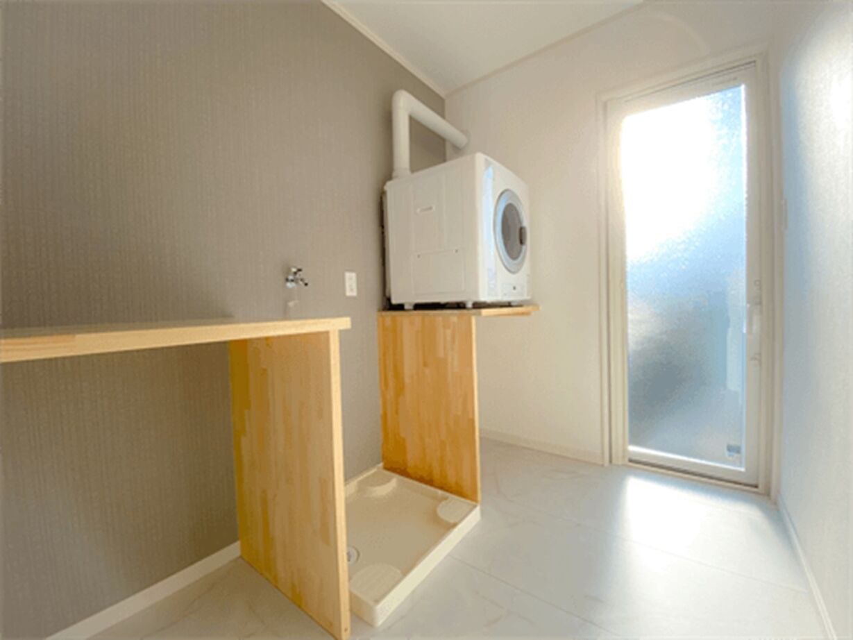 エイ・ワン(A-1 home) 【41坪/2000万円/平屋】シャープ＆モダンな寄棟屋根の平屋の建築実例画像8