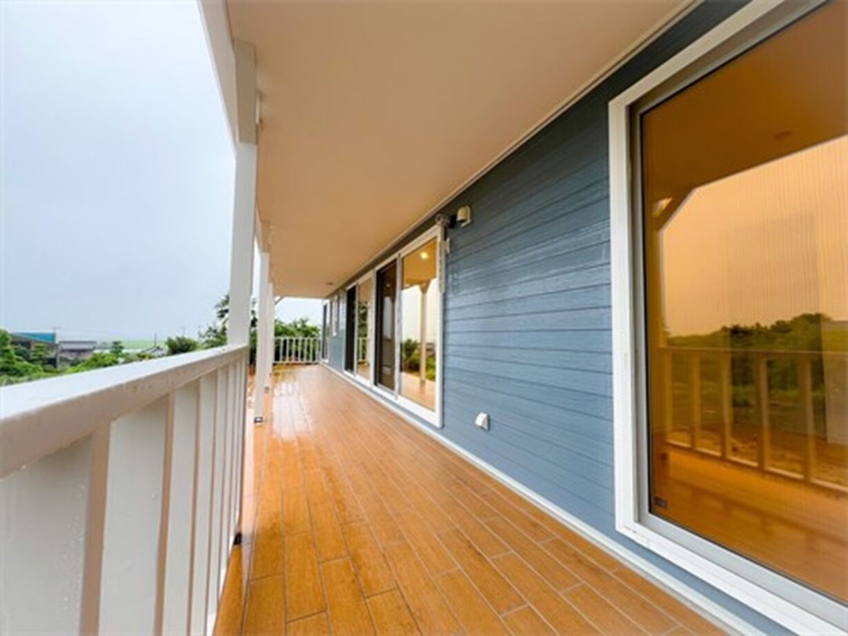 エイ・ワン(A-1 home) 【29坪/４LDK/平屋】敷地条件を活かした開放感あふれるサーファーズハウスの建築実例画像2