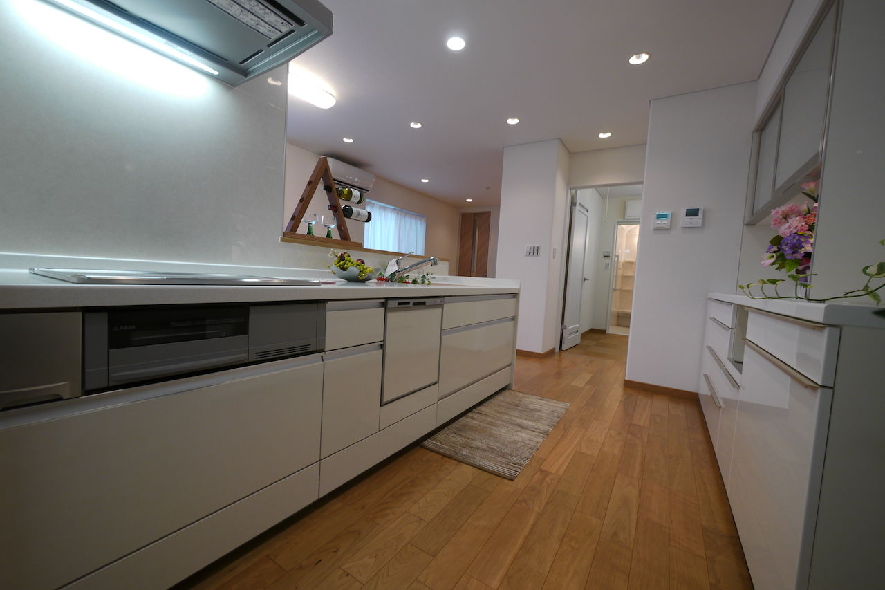 住宅工房 アリアンス(富士・富士宮・沼津) <富士市/完全分離二世帯住宅>バルコニーからの展望を楽しめる。二世帯それぞれが快適に過ごす家の建築実例画像6